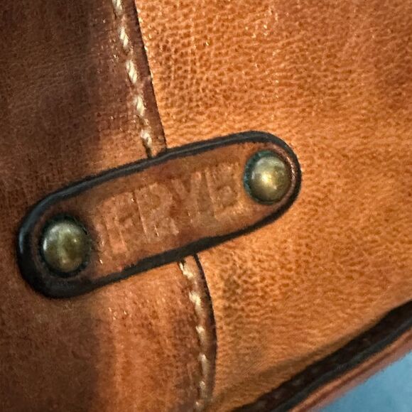 Frye Cameron Magazine Leather Distressed Satchel/Crossbody Bag - Picture 4 of 13